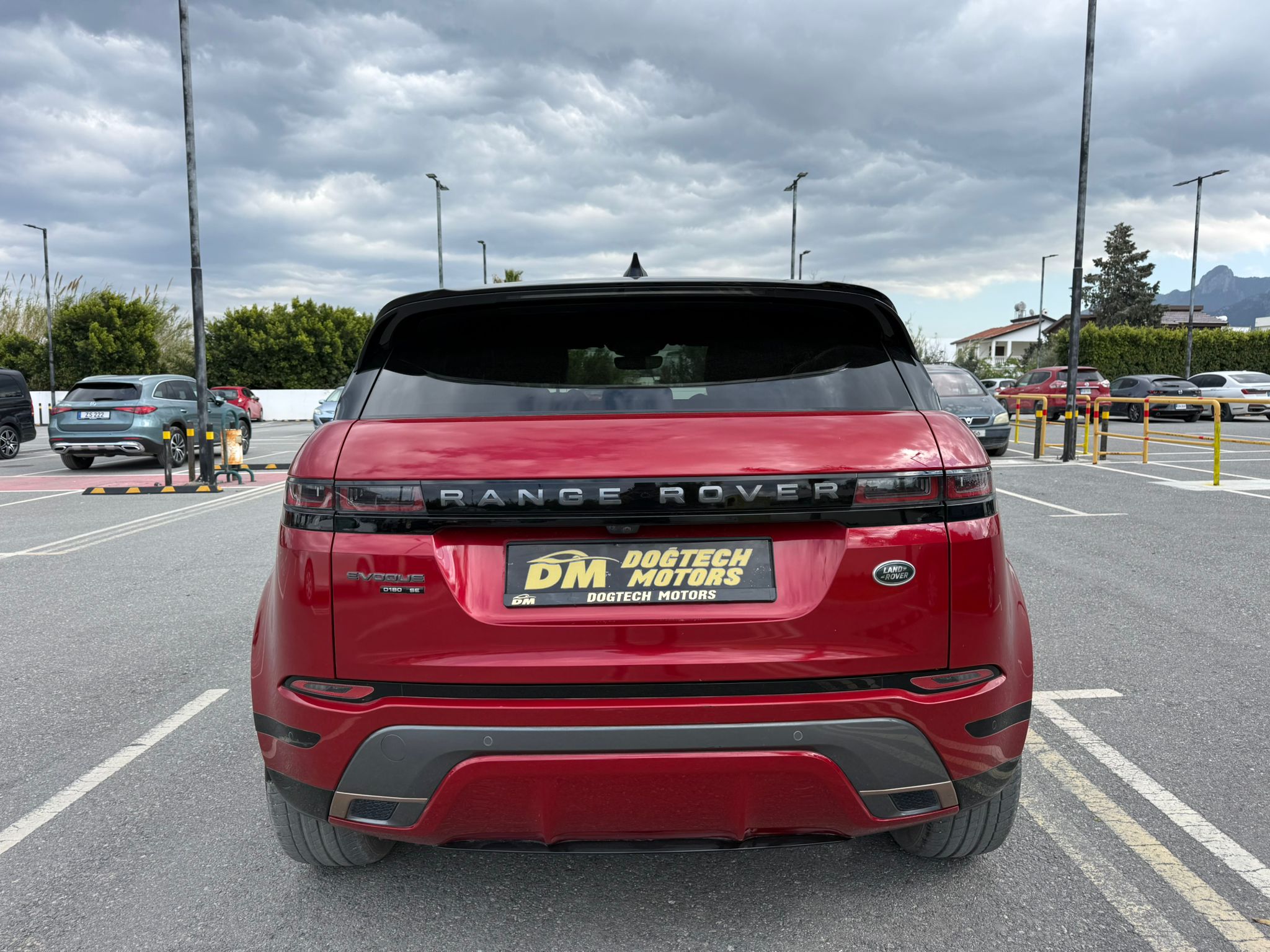 RANGE ROVER EVOQUE R-DYNAMIC