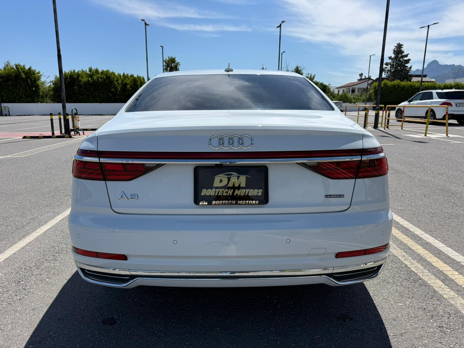AUDI A8 55 TFSI