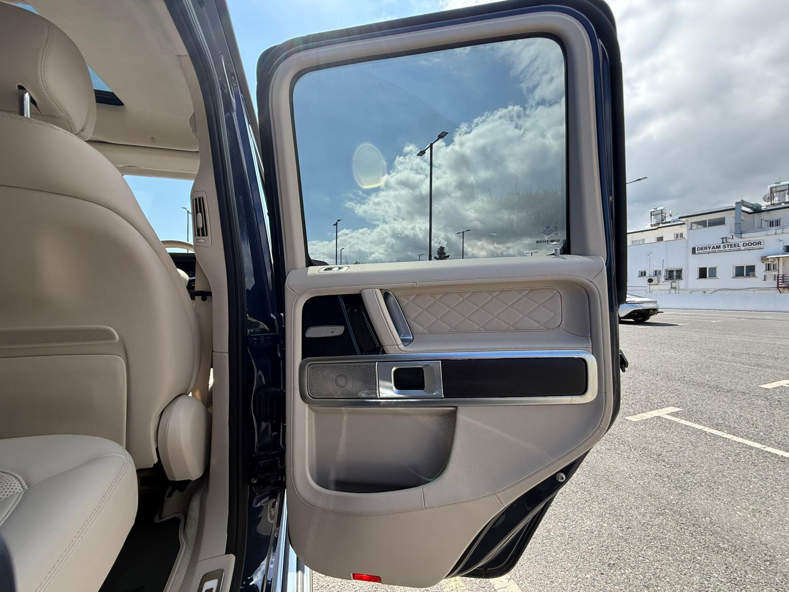 MERCEDES G500 AMG PREMIUM PLUS
