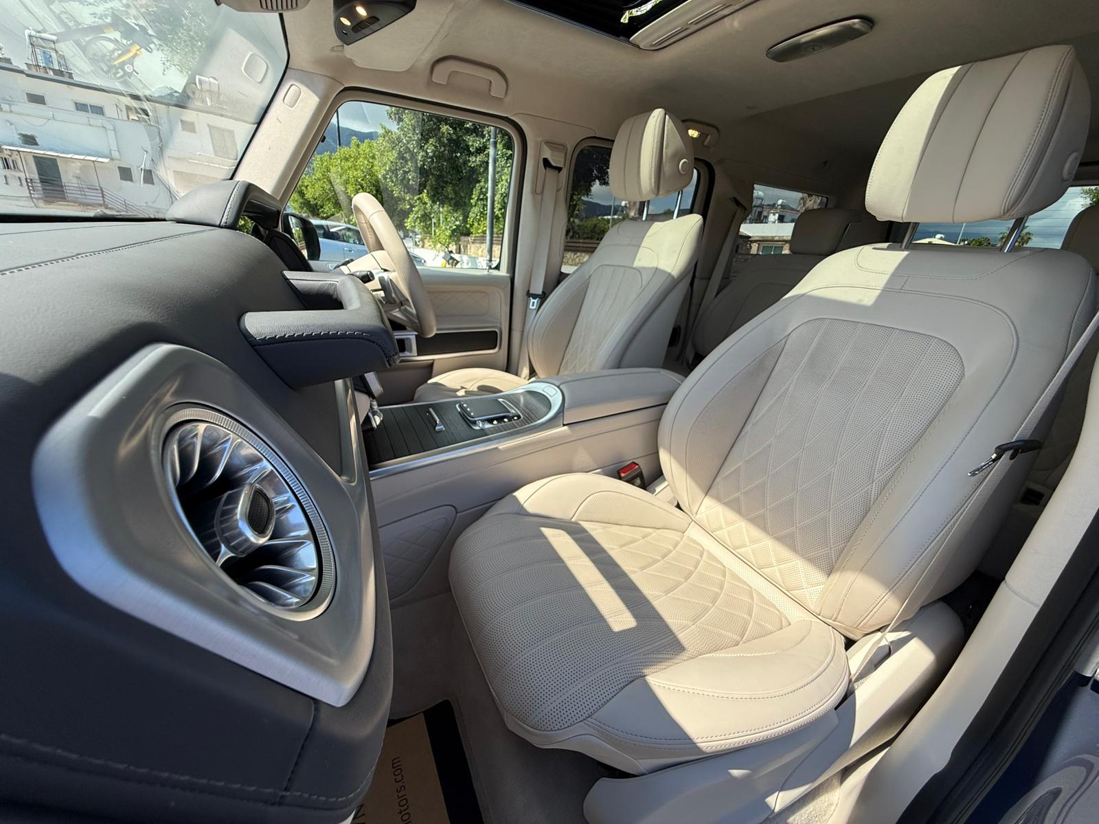 MERCEDES G500 AMG PREMIUM PLUS