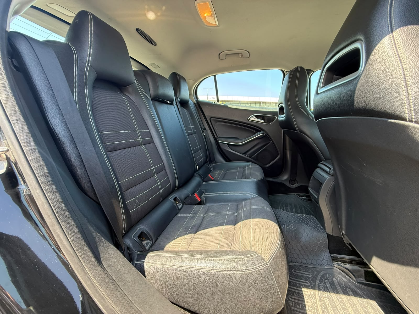 MERCEDES GLA 200