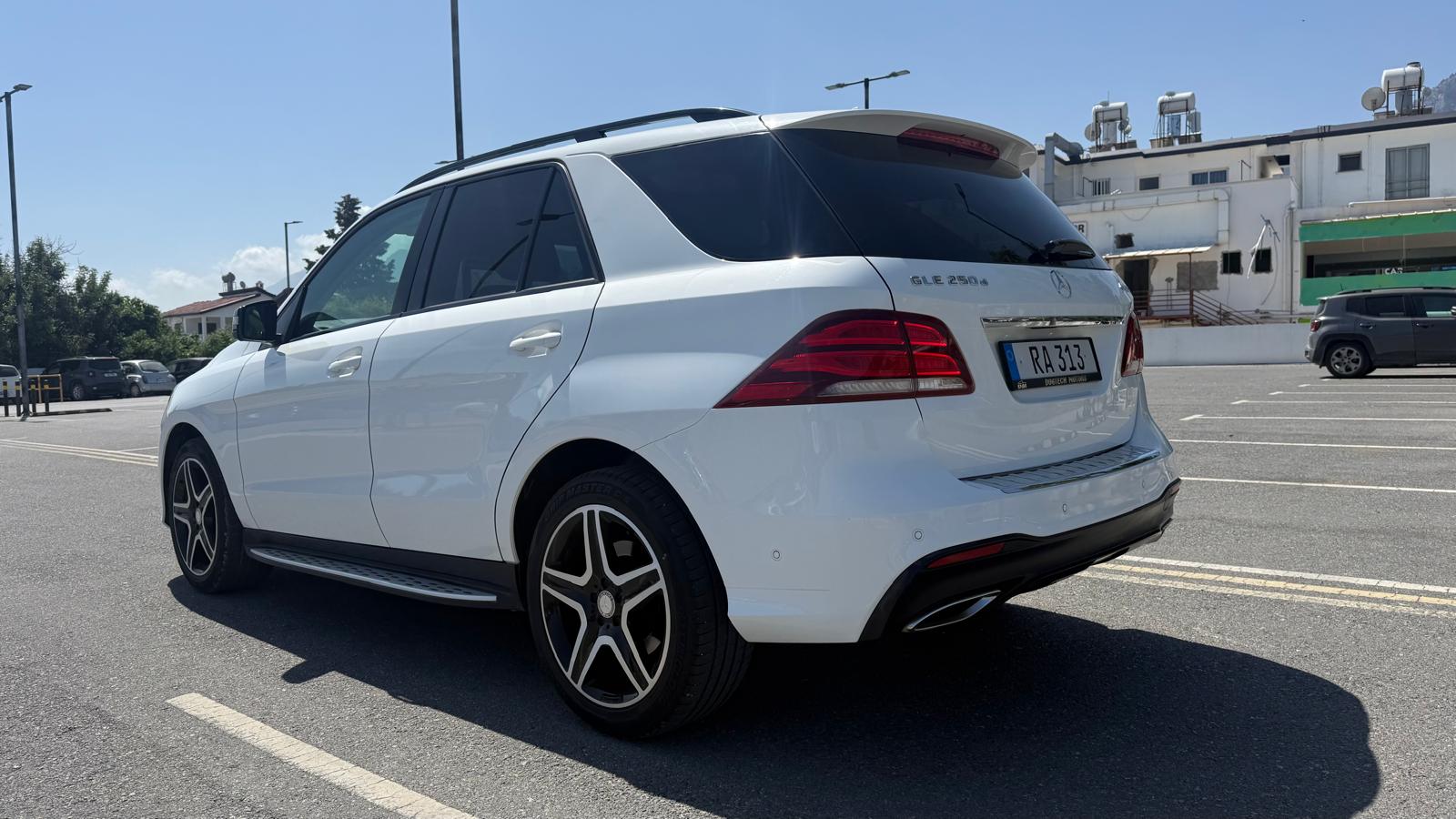 MERCEDES GLE 250D AMG PREMIUM