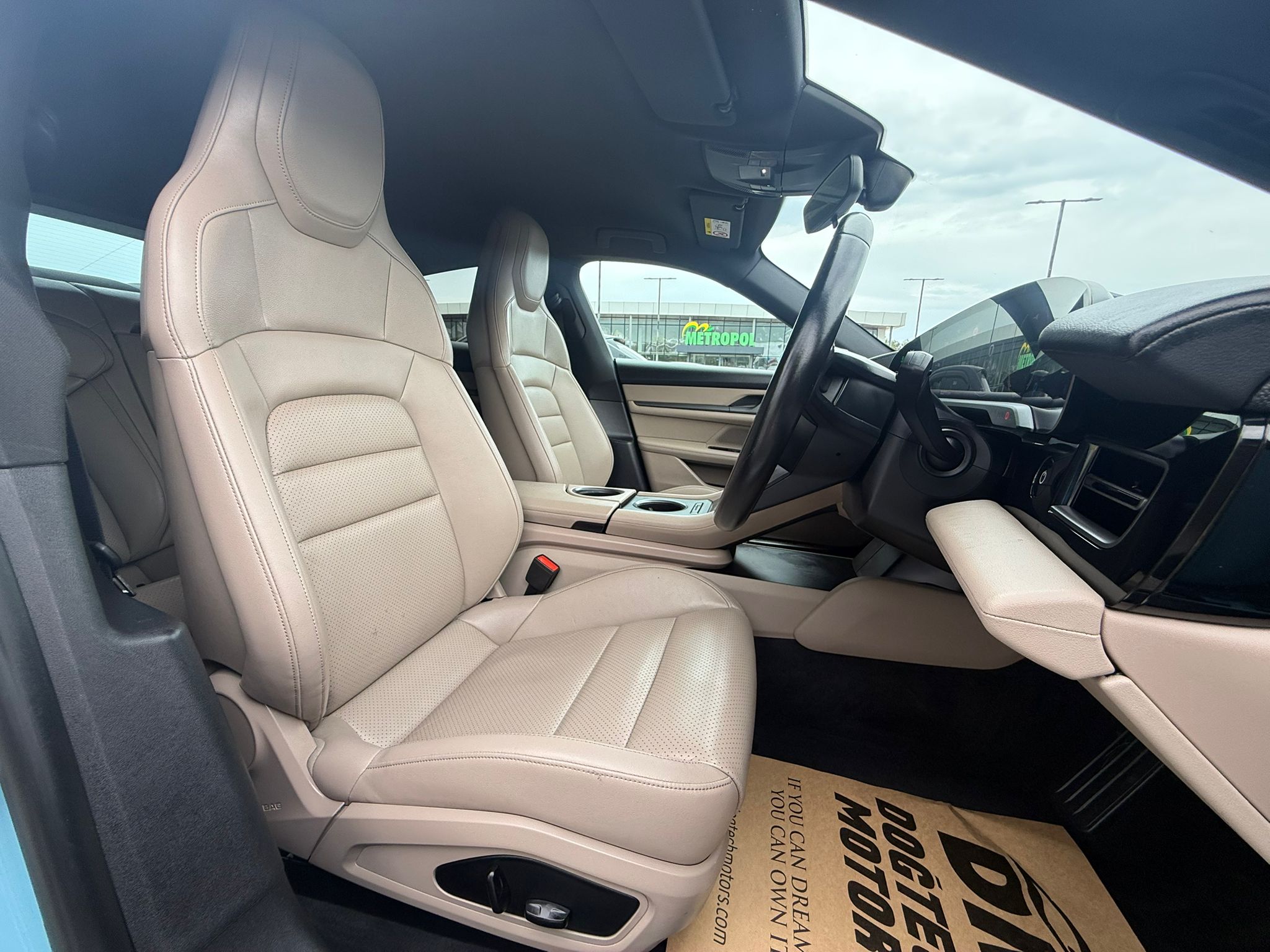 PORSCHE TAYCAN 4S
