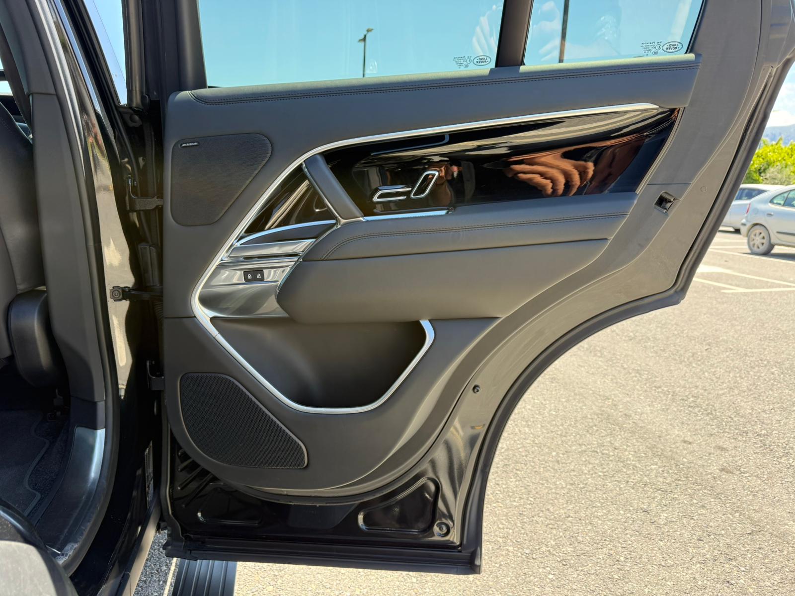 RANGE ROVER VOQUE P440
