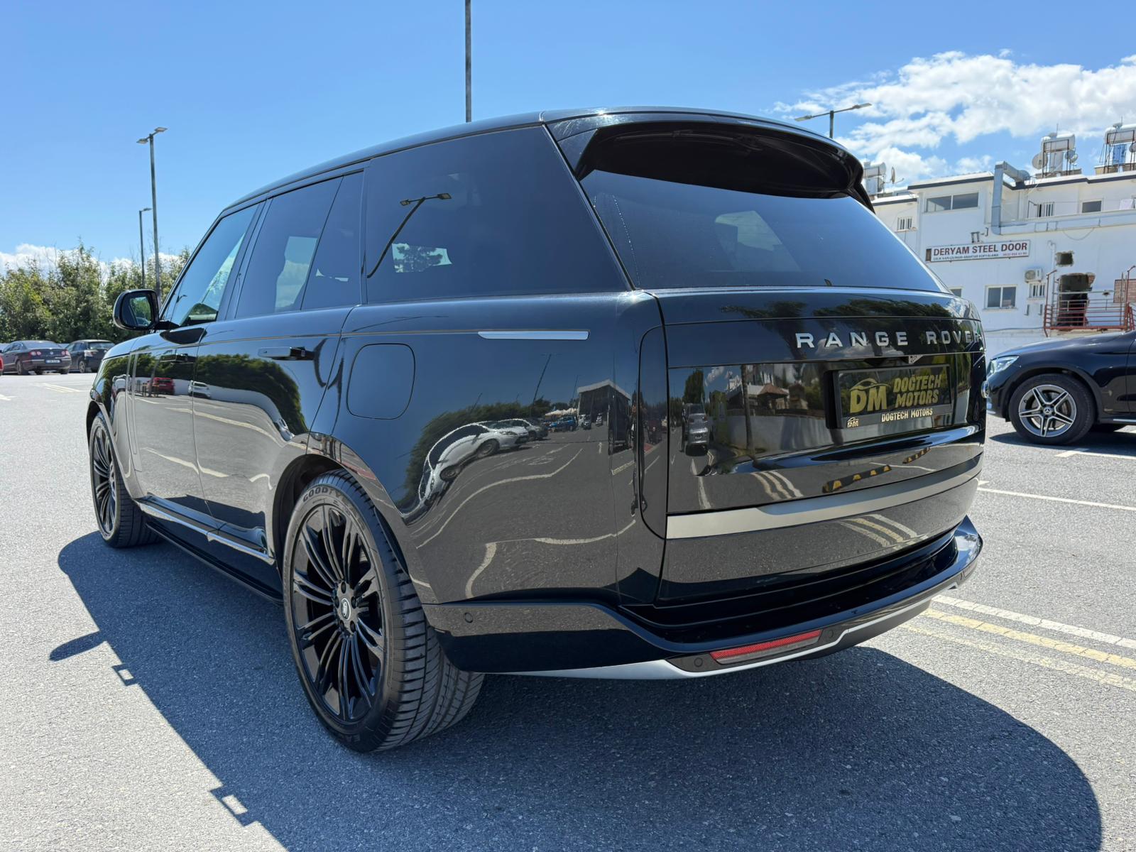 RANGE ROVER VOQUE P440