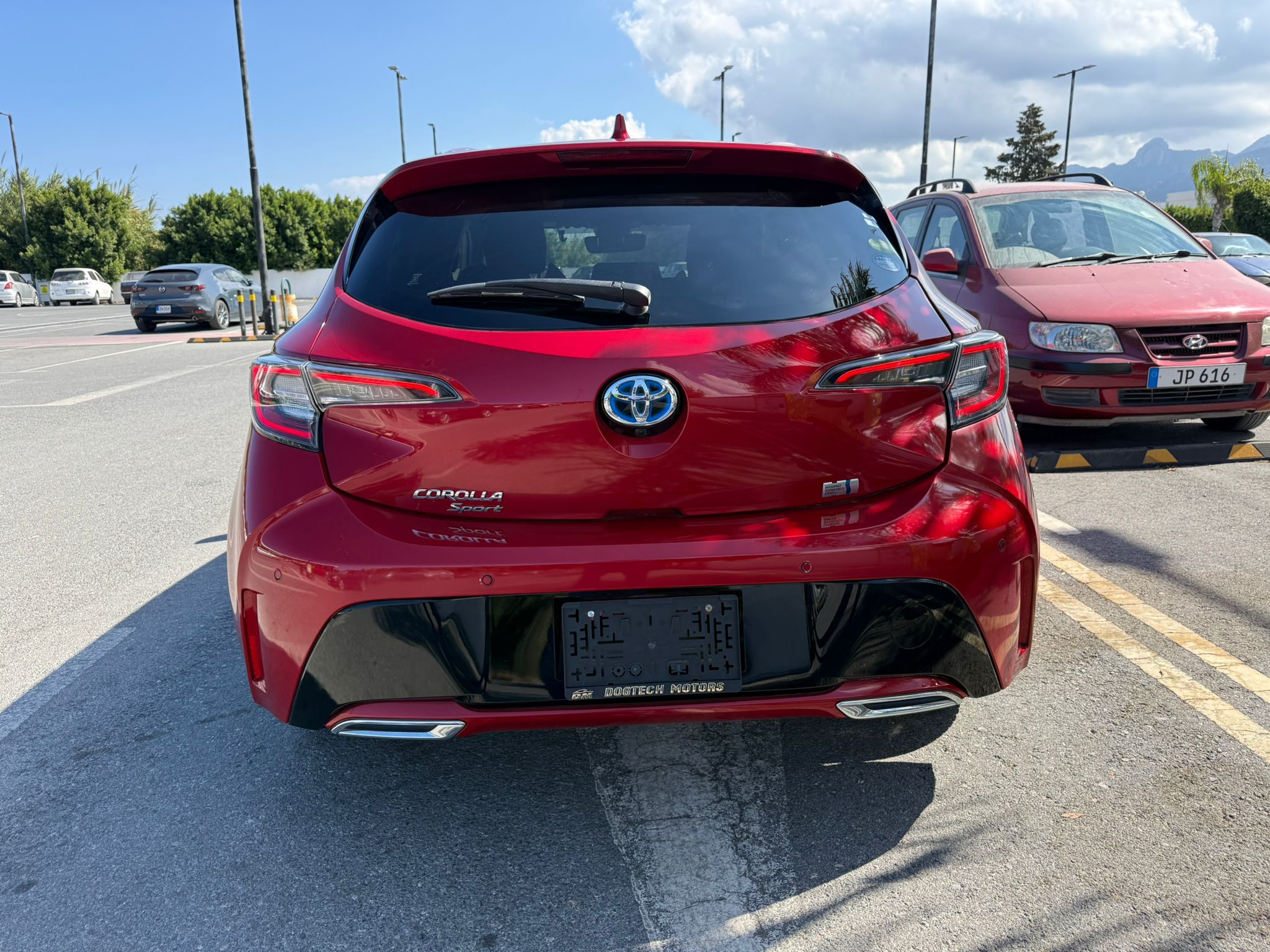 TOYOTA COROLLA SPORT +