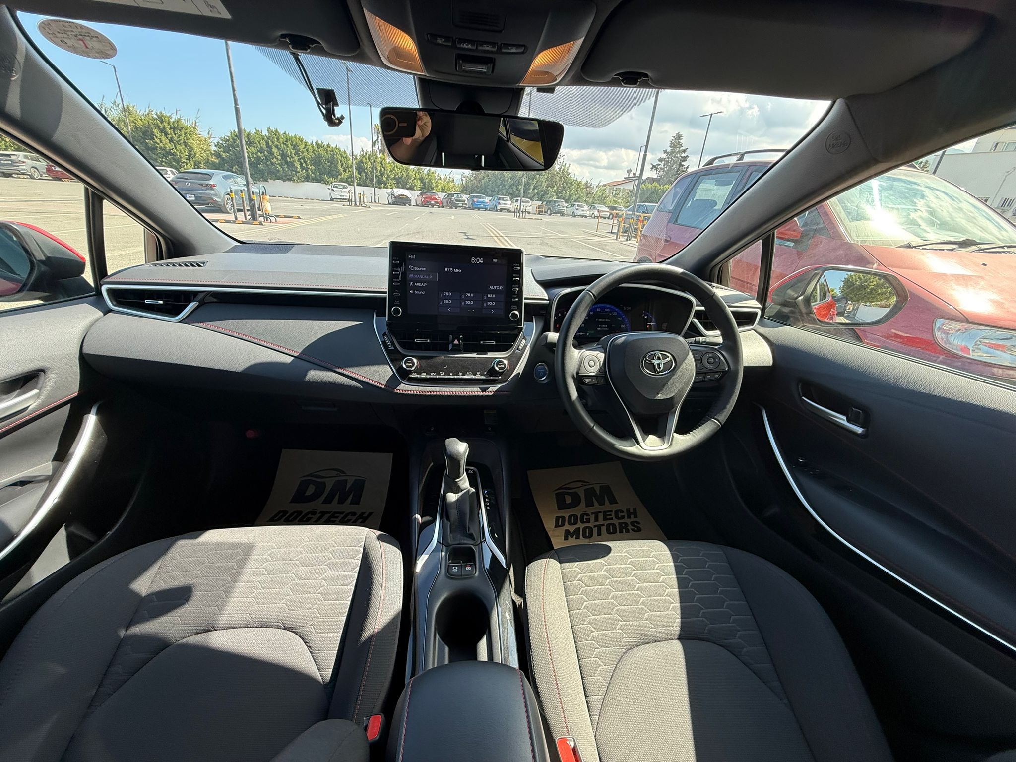 TOYOTA COROLLA SPORT +