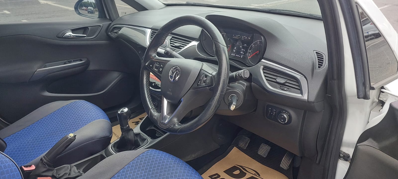VAUXHAL CORSA