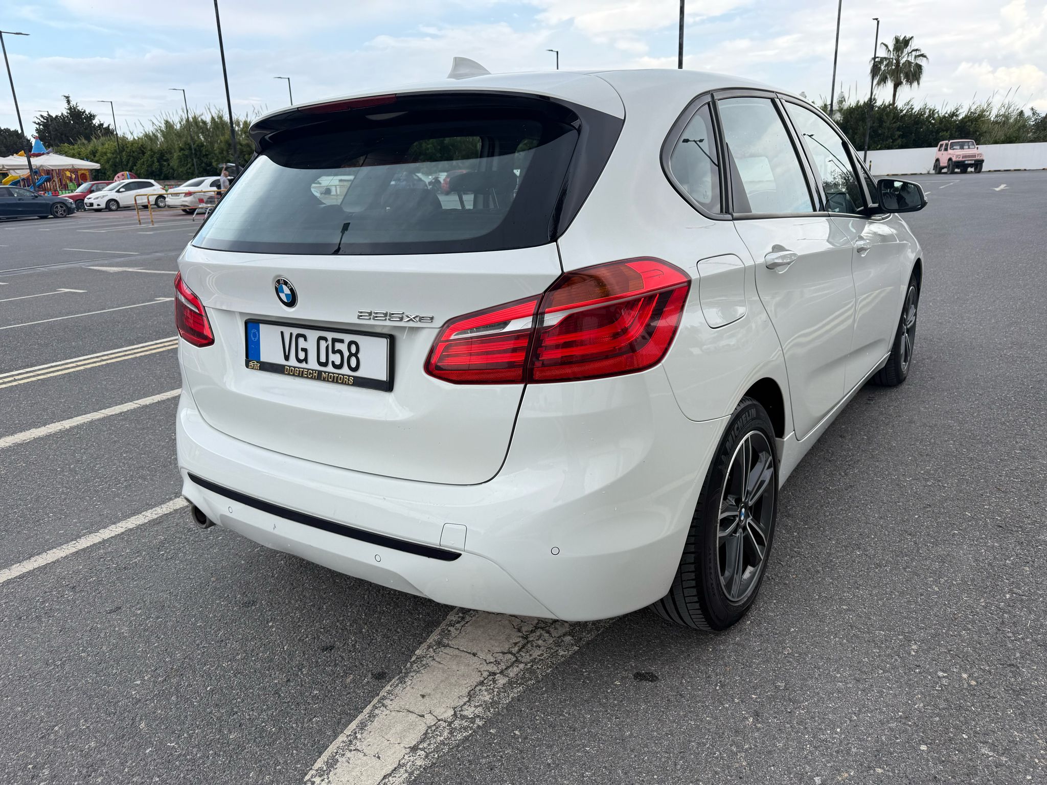 BMW 225 XE
