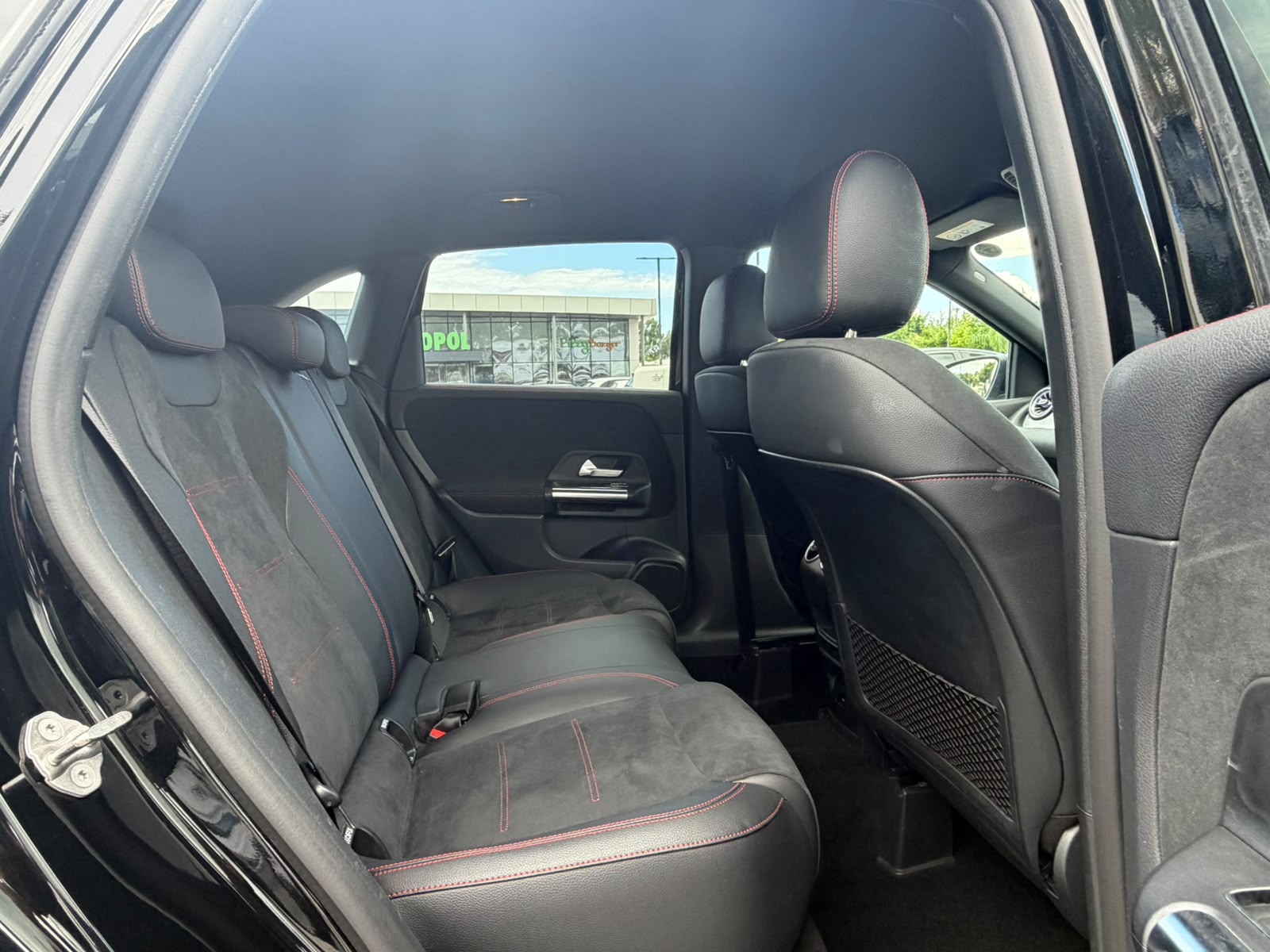 MERCEDES B200d AMG PREMIUM